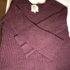 Bell sleeve waffle pattern sweater